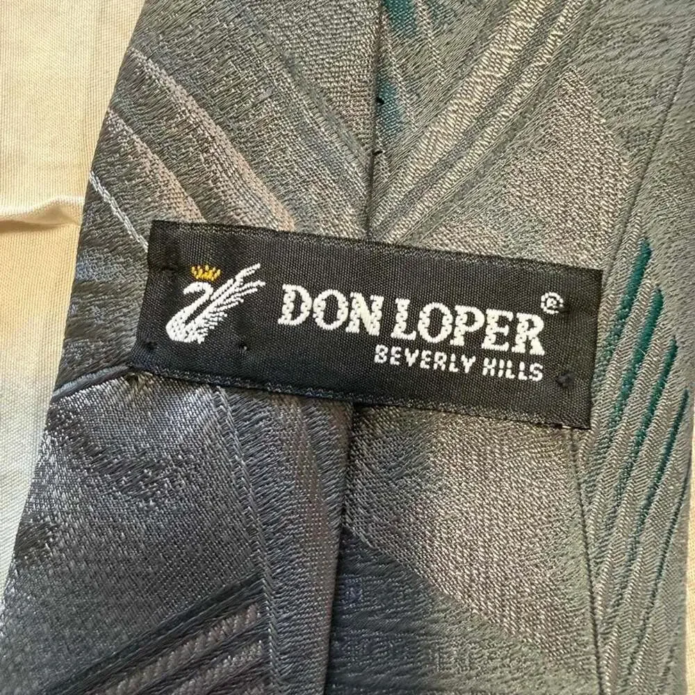 Don Loper Beverly Hills Gray Geometric Silk Tie